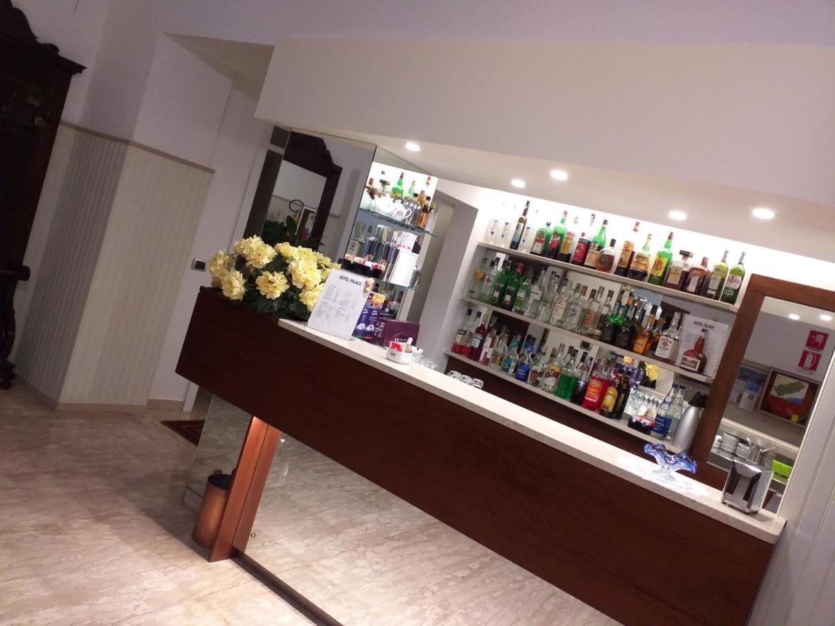 Hotel Palace Леванто Екстер'єр фото