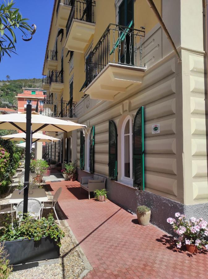 Hotel Palace Леванто Екстер'єр фото