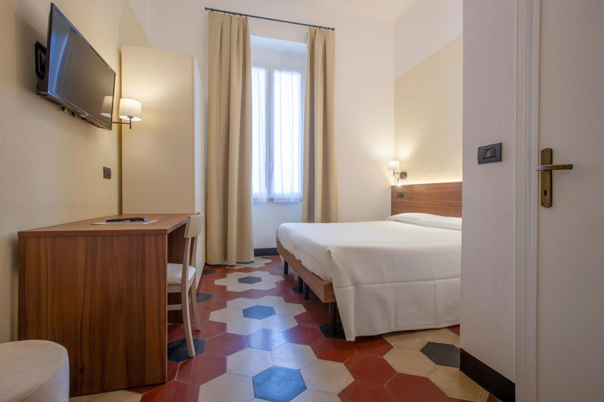 Hotel Palace Леванто Екстер'єр фото